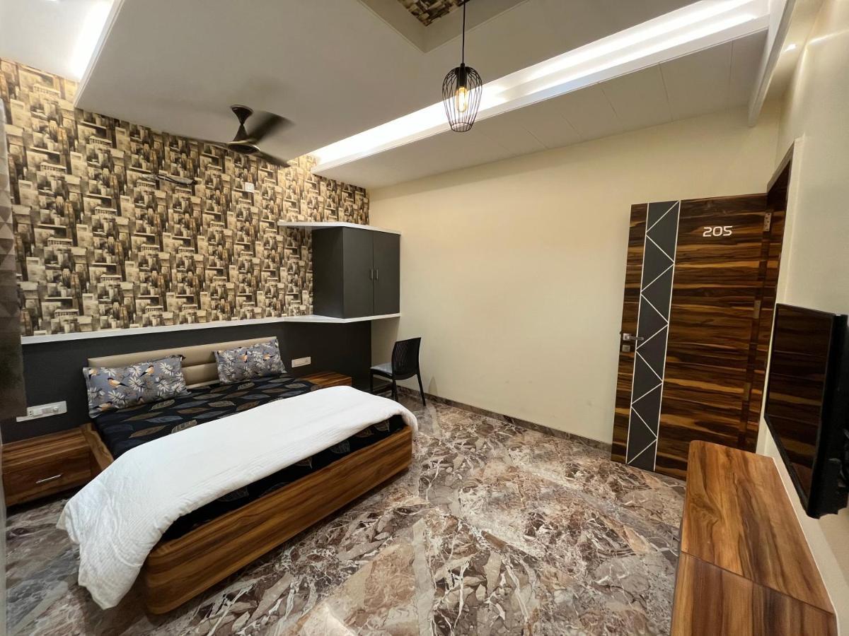 Hotel Aryadeep Phardāpur Eksteriør bilde