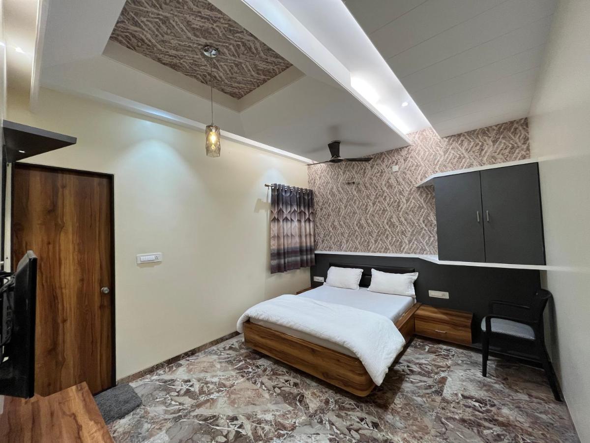 Hotel Aryadeep Phardāpur Eksteriør bilde